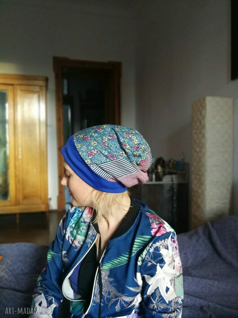 Czapka damska patchworkowa wiosenna boho na podszewce (rozmiar uniwersalny, 30 cm)