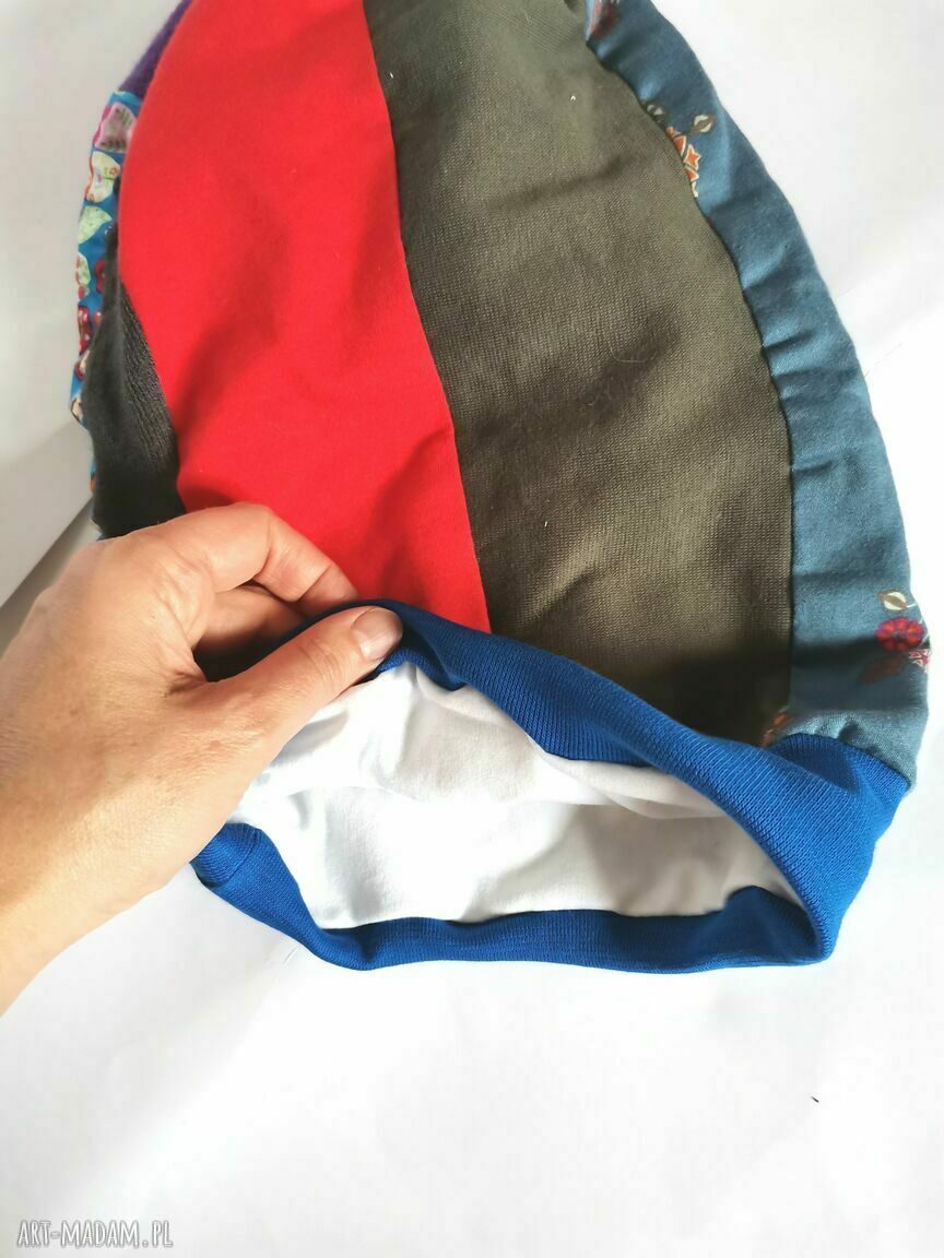 Czapka damska na podszewce - patchworkowa etno boho w paski