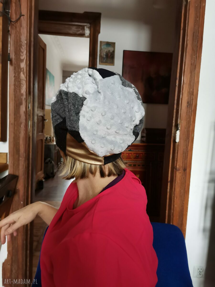 Czapka damska patchworkowa „Smerfetka” na podszewce