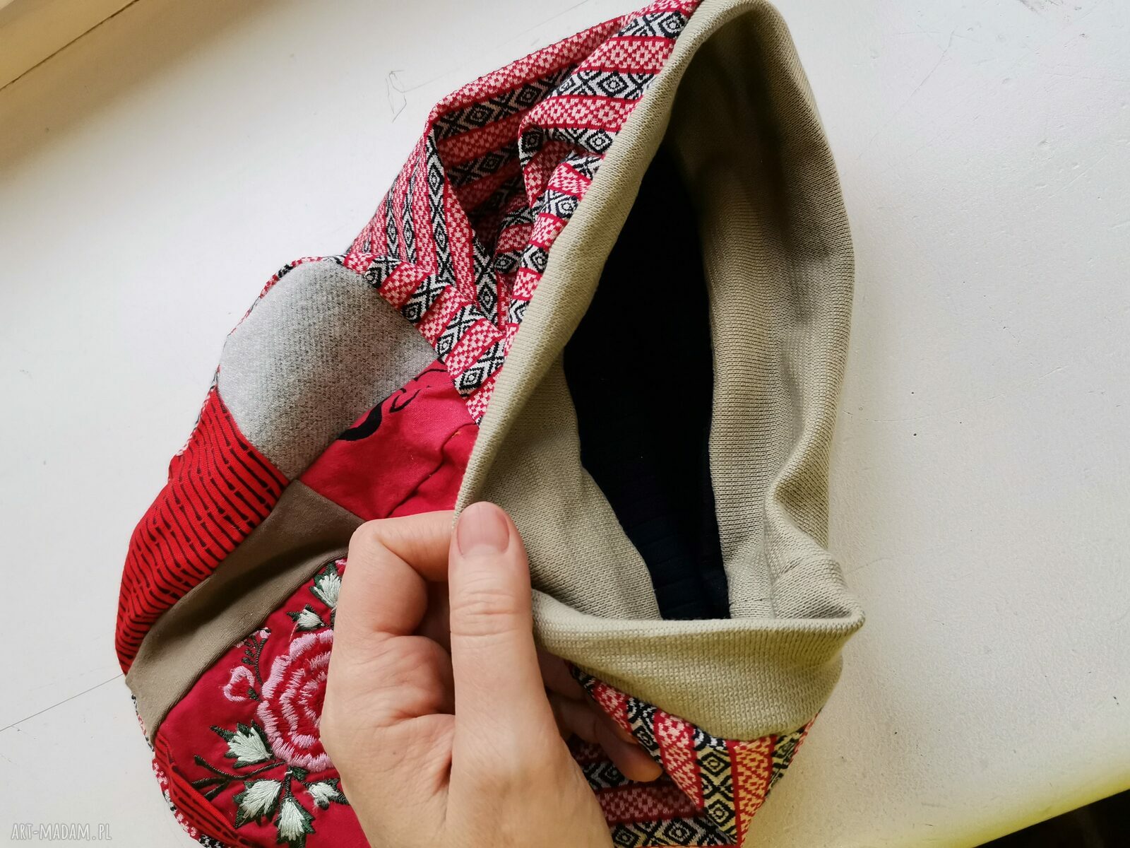 Czapka damska Boho z podszewką - etno kolorowa, obwód uniwersalny