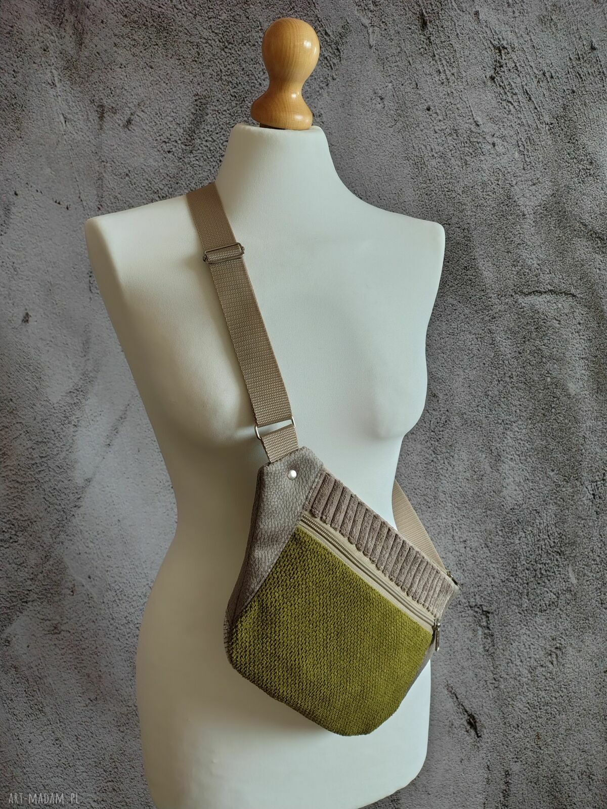 Damska nerka-saszetka na rower mini torebka crossbody do pracy