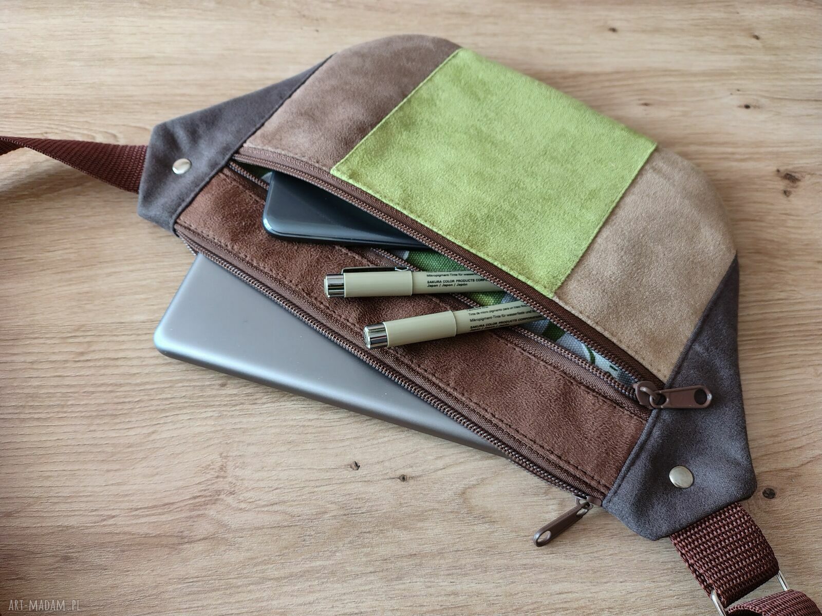 Damska mini nerko-torebka handmade - saszetka na rower