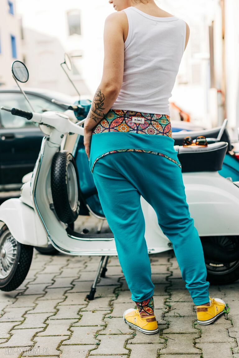 Dres damski Ciao Bella - bluza z kapturem i spodnie baggy