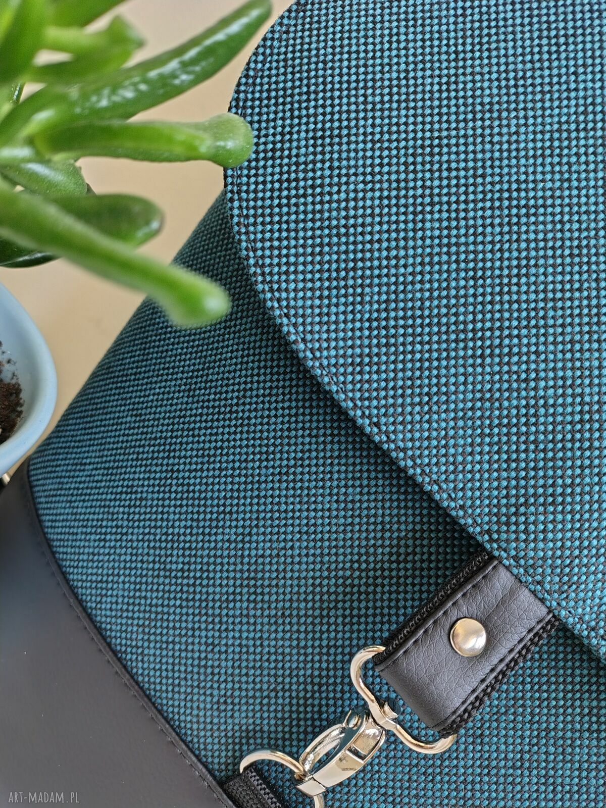 Damski plecak do pracy i na uczelnię - na laptop A4, ręcznie szyty