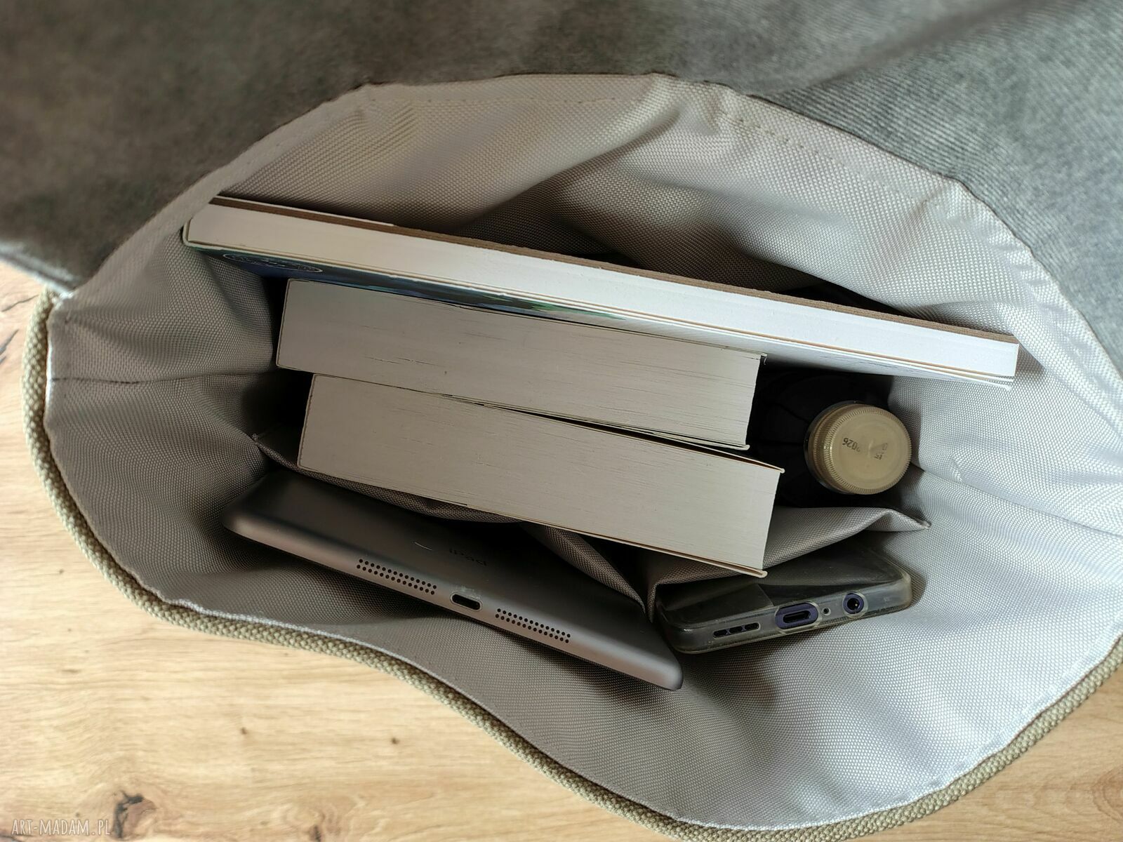 Damski plecak canvas handmade - miejski i funkcjonalny