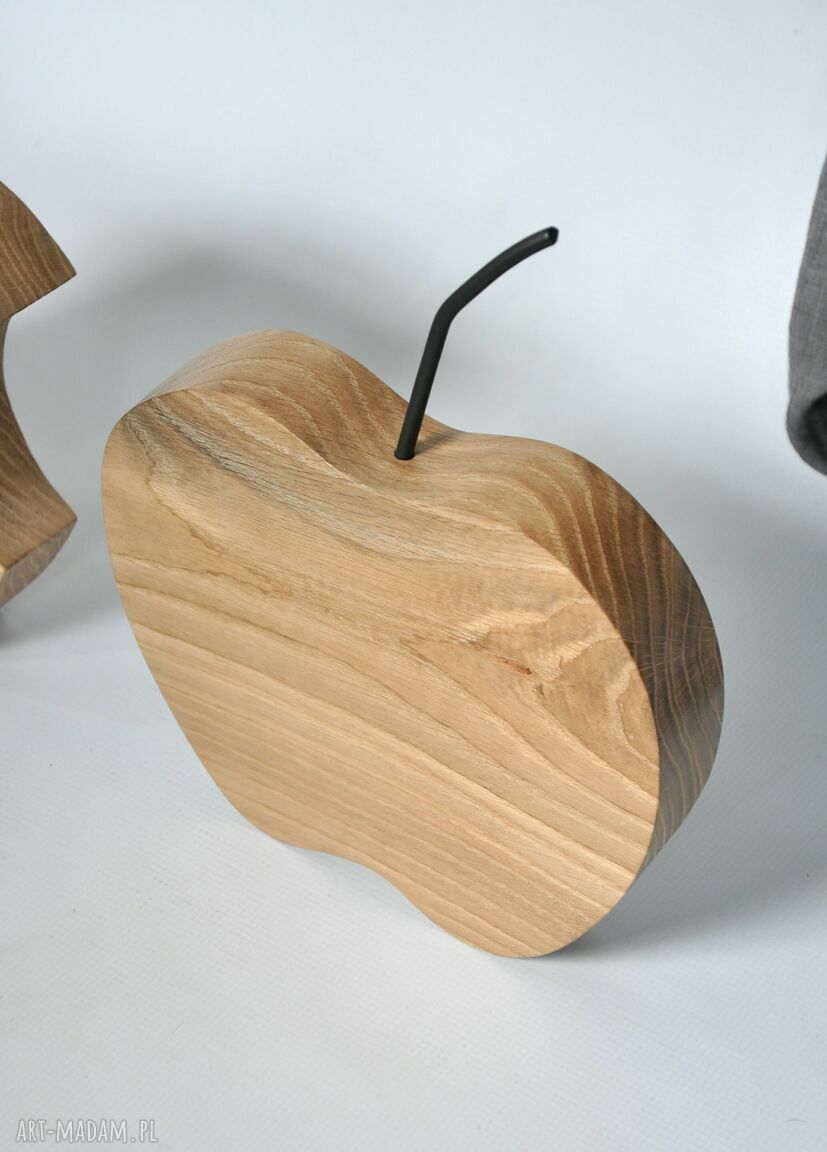 Jabłko dębowe Minimalist Oak Apple - minimalistyczna dekoracja do domu