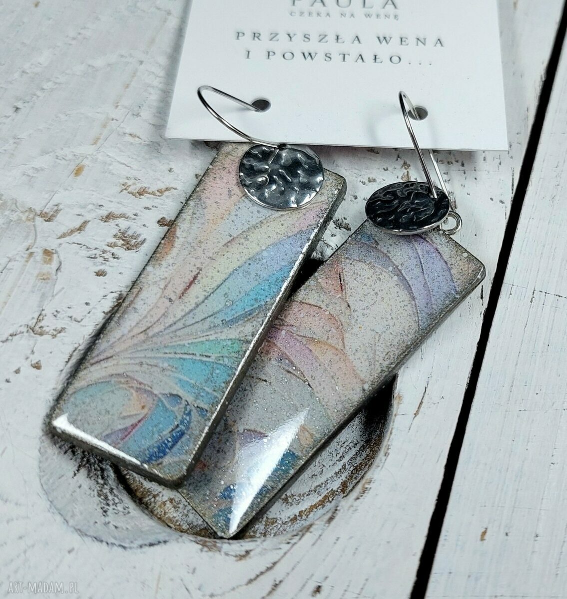 Morskie kolczyki decoupage z żywicą - lekkie i eleganckie wiszące