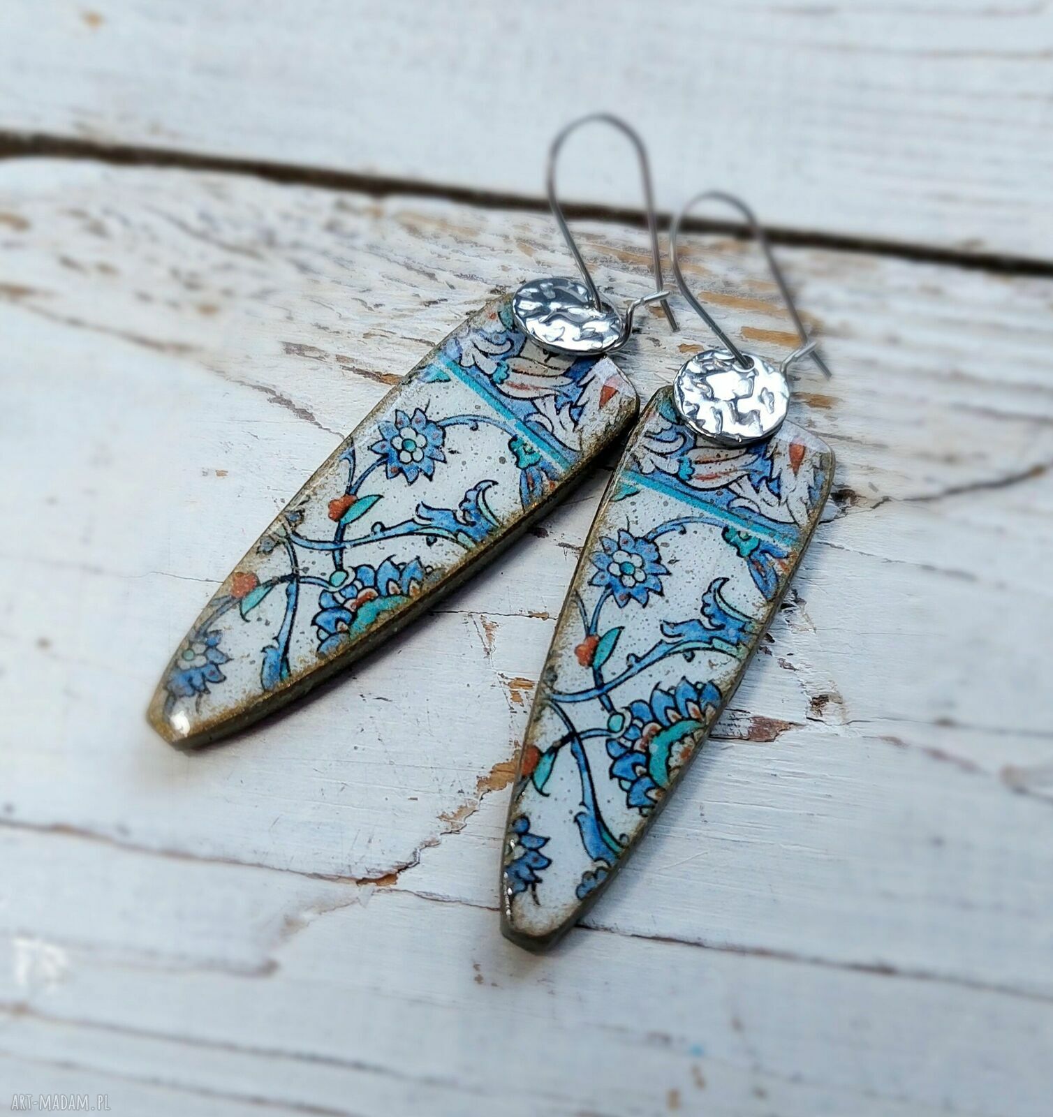 Kolczyki decoupage z żywicą - orientalne i lekkie