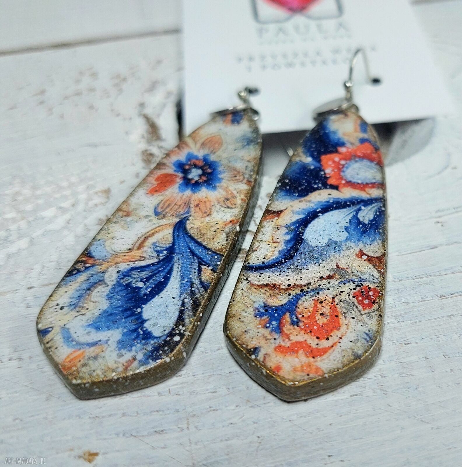 Kolczyki decoupage w kwiaty - zalane żywicą i na biglach ze stali chirurgicznej