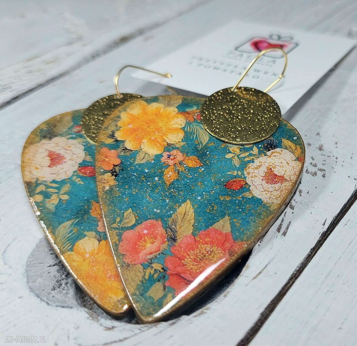 Kolczyki decoupage vintage z kwiatami i żywicą na stali chirurgicznej