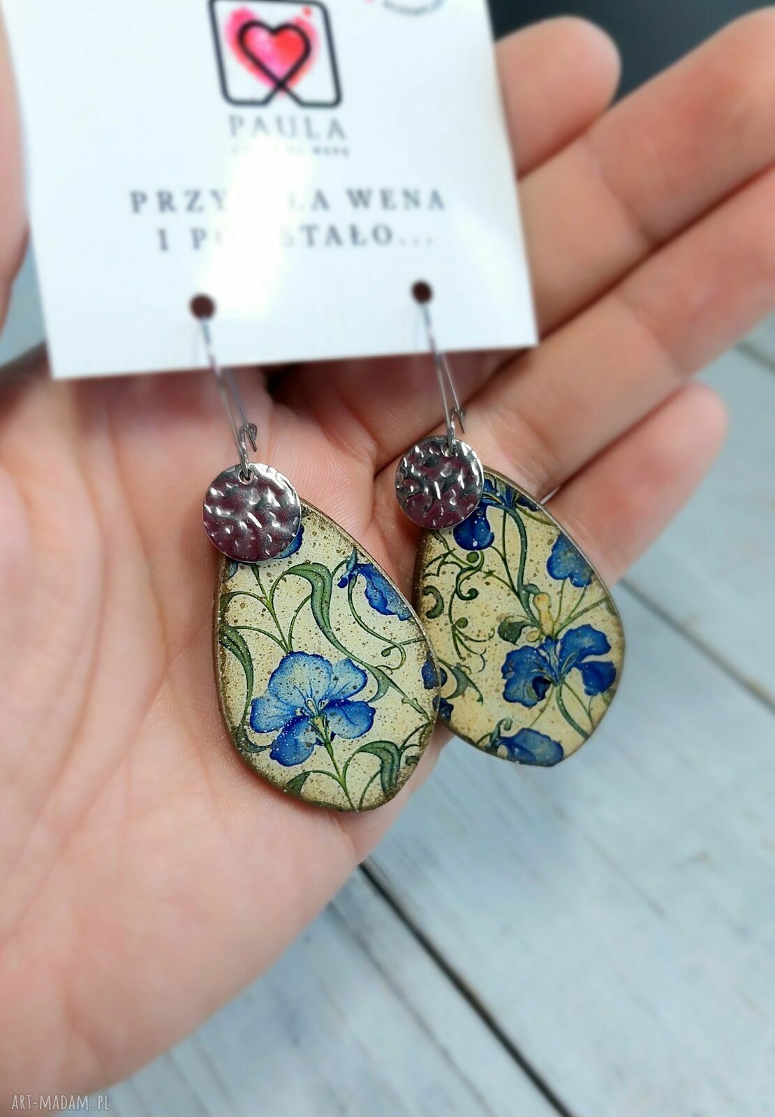 Kolczyki decoupage z secesyjnym motywem kwiatów