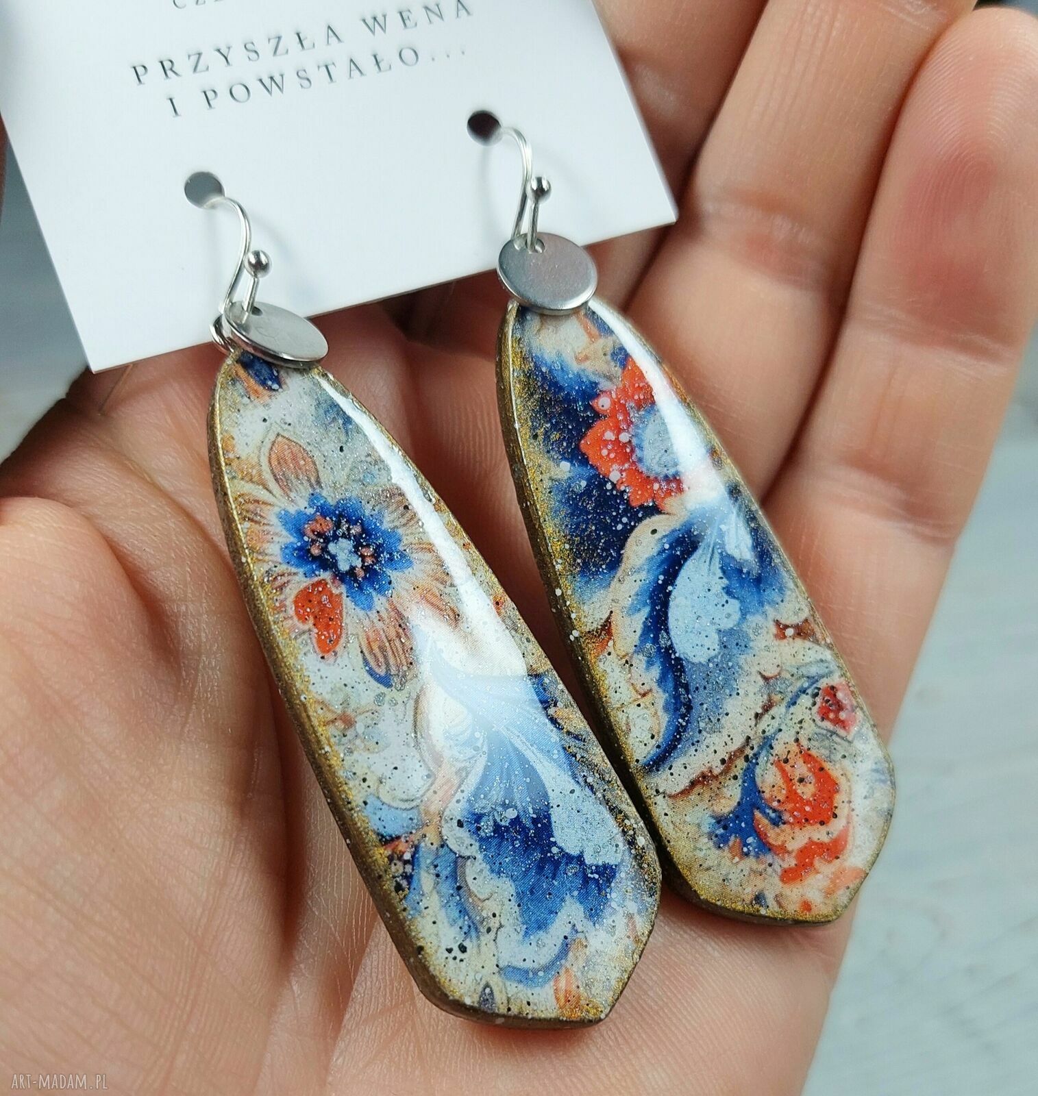 Kolczyki decoupage w kwiaty - zalane żywicą i na biglach ze stali chirurgicznej