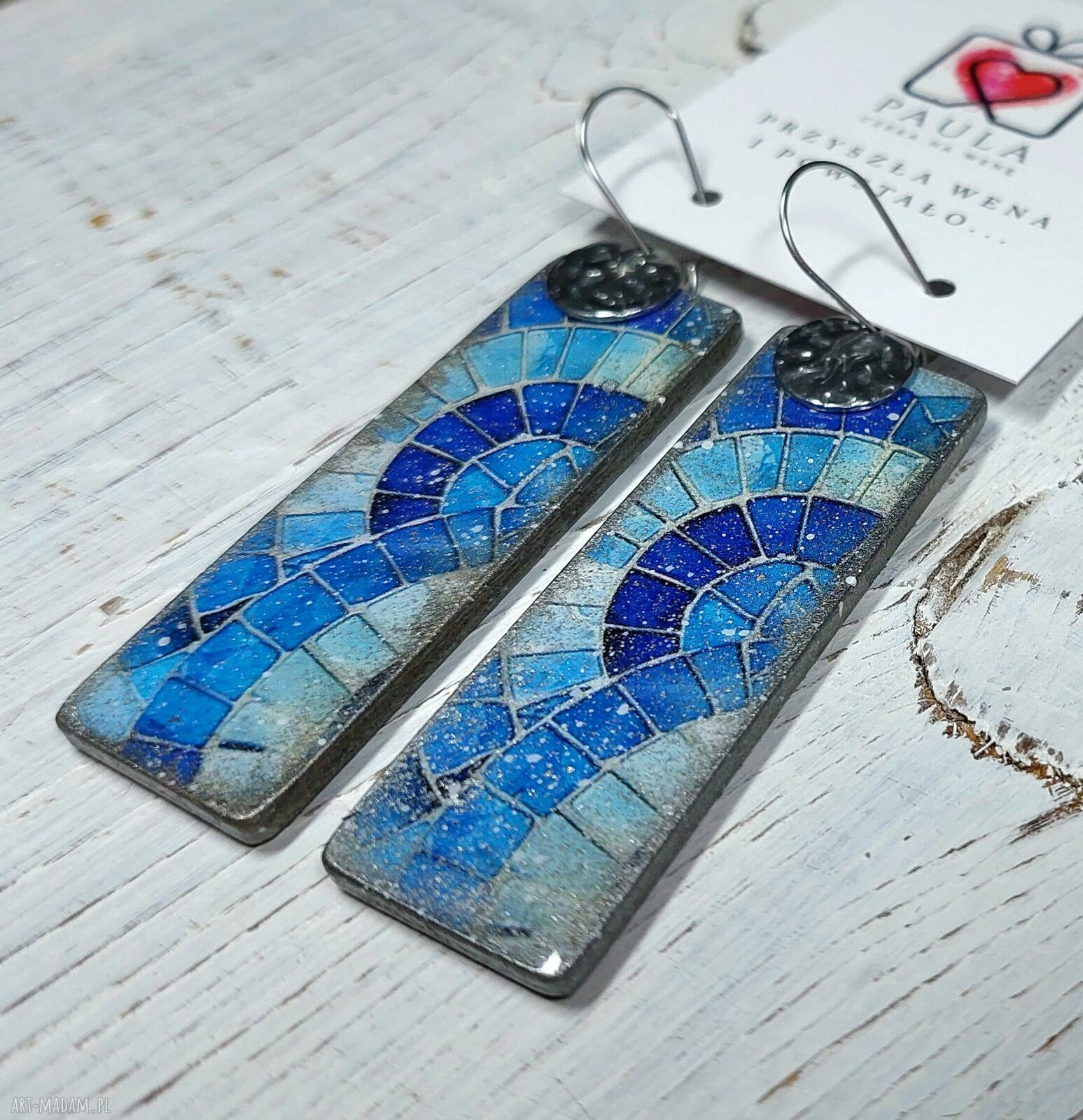 Turkusowe kolczyki decoupage - morze w żywicy, lekkie i eleganckie
