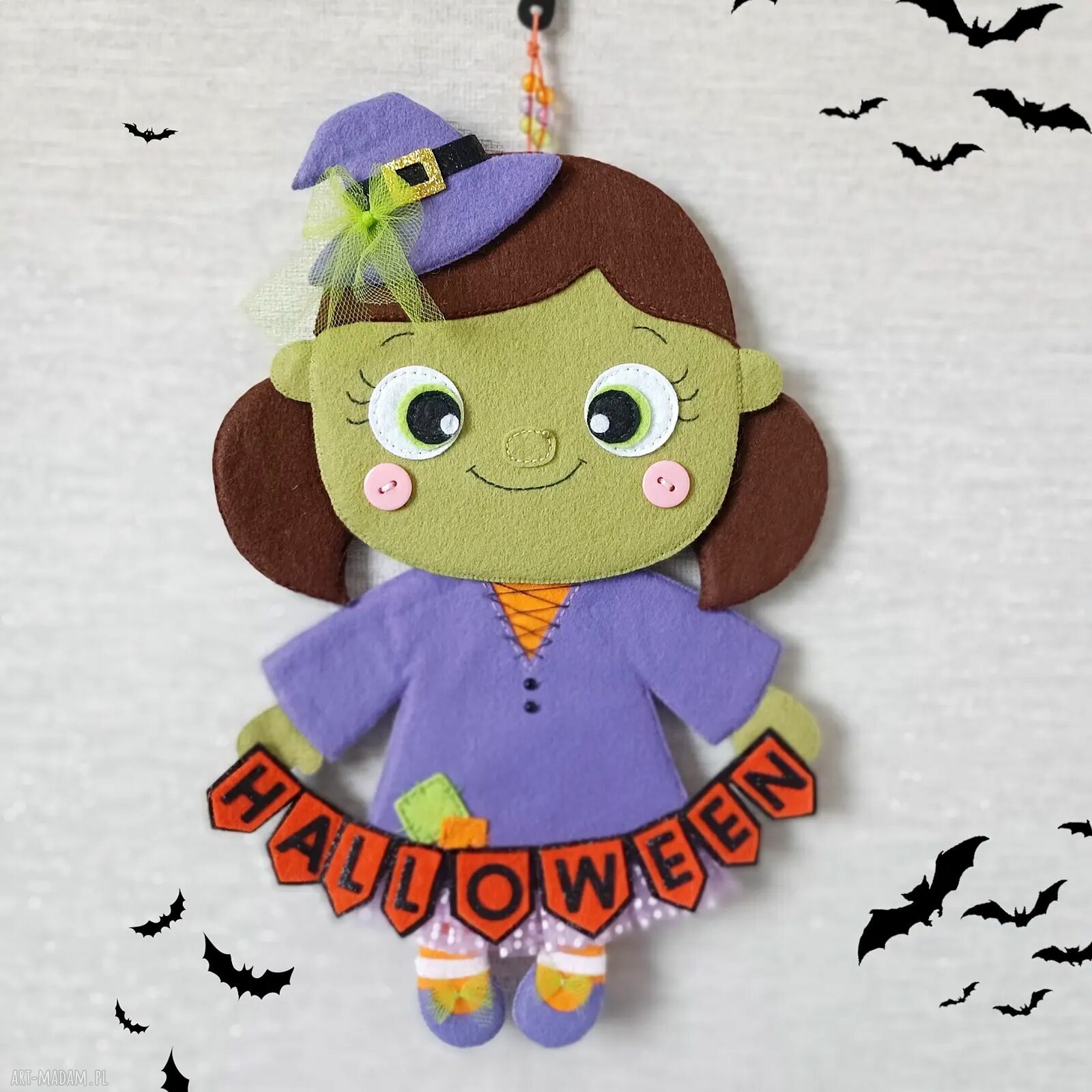 Dekoracja Halloween Czarownica - zawieszka z filcu wełnianego