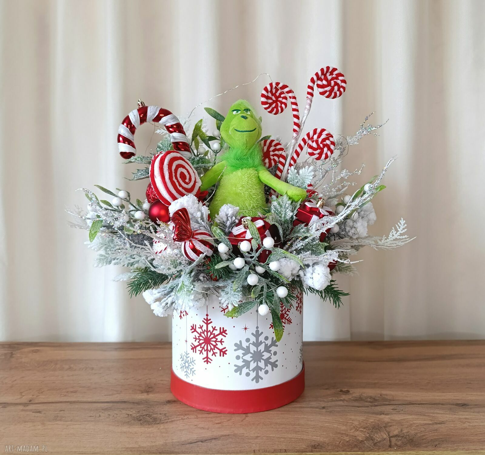 Duży stroik świąteczny LED z Grinchem w okrągłym flower boxie