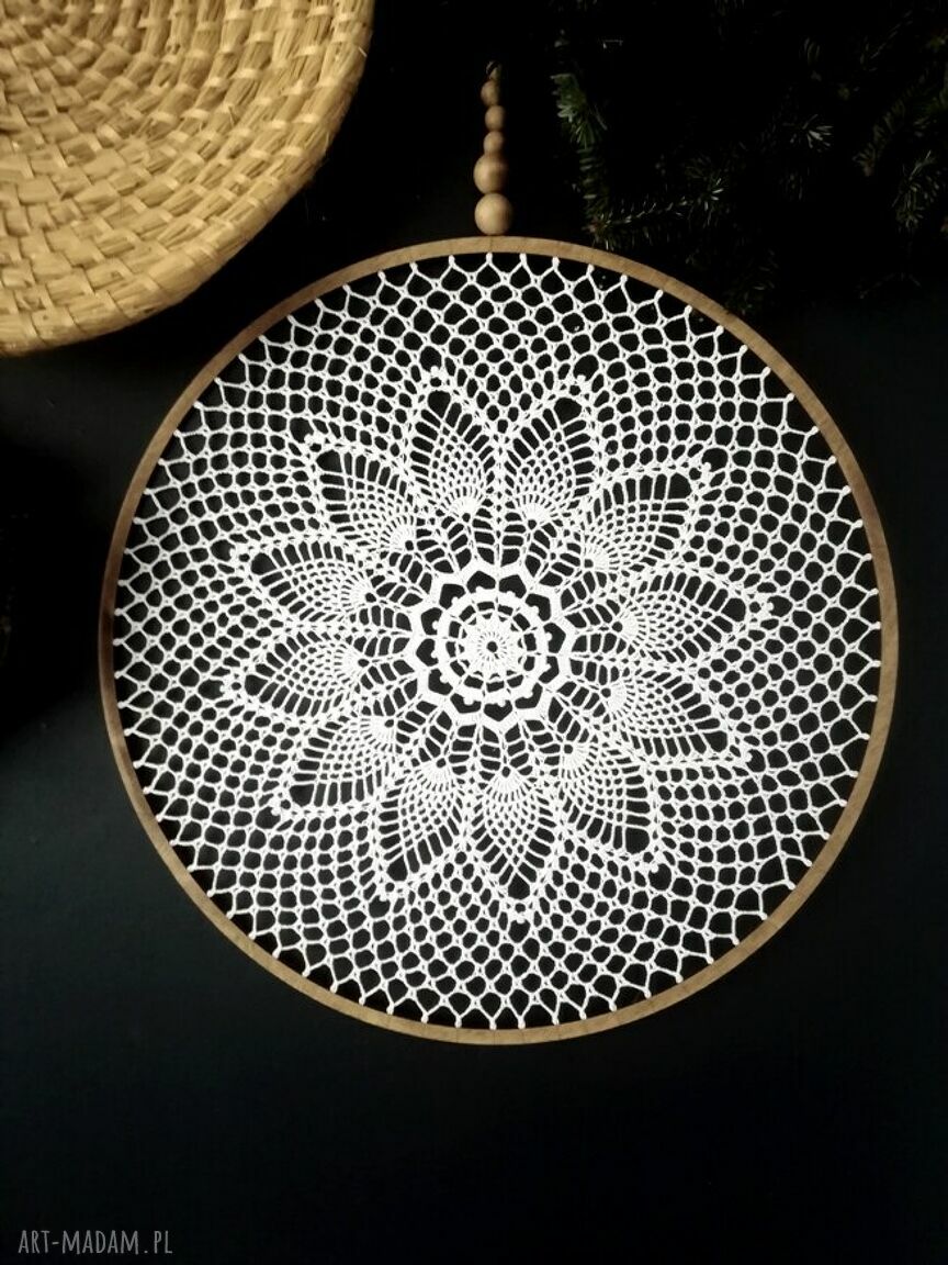 Łapacz snów Wooden Love 51 cm - biała dekoracja ścienna z koralikami