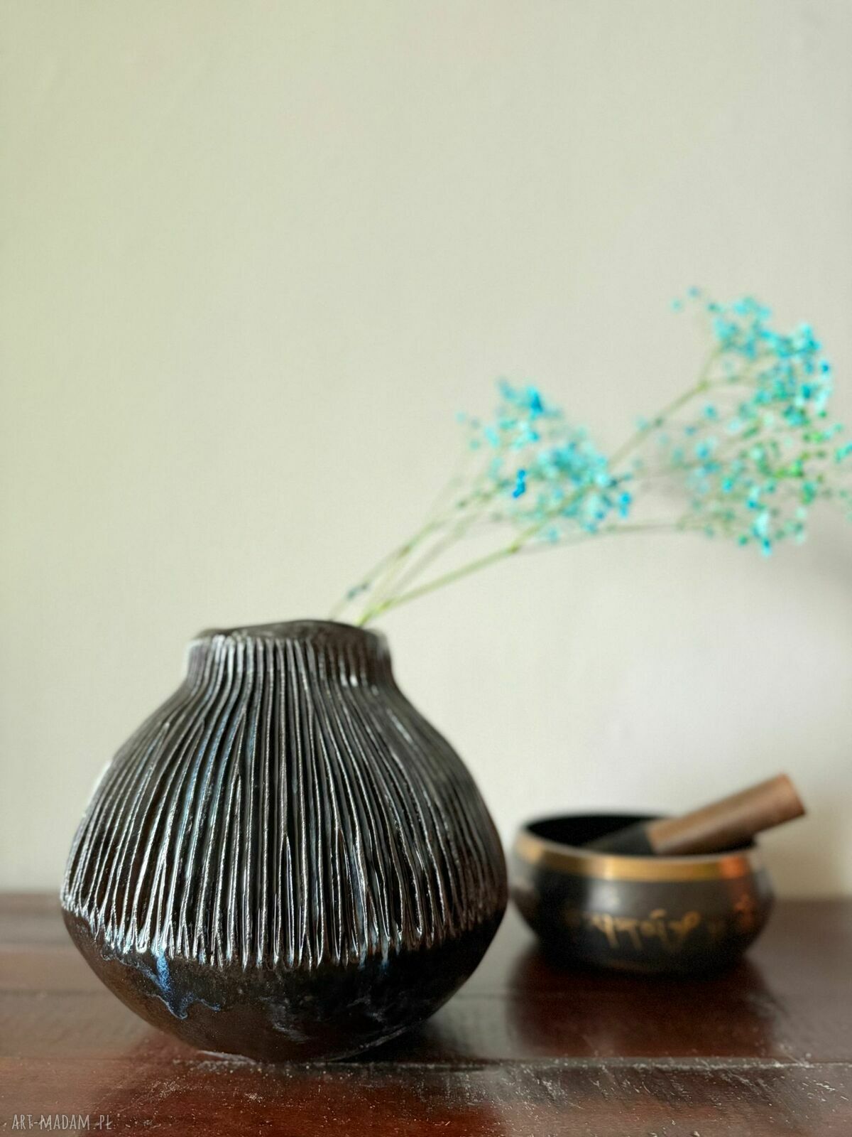 Wazon ceramiczny 'Deep Lines' - dekoracja handmade