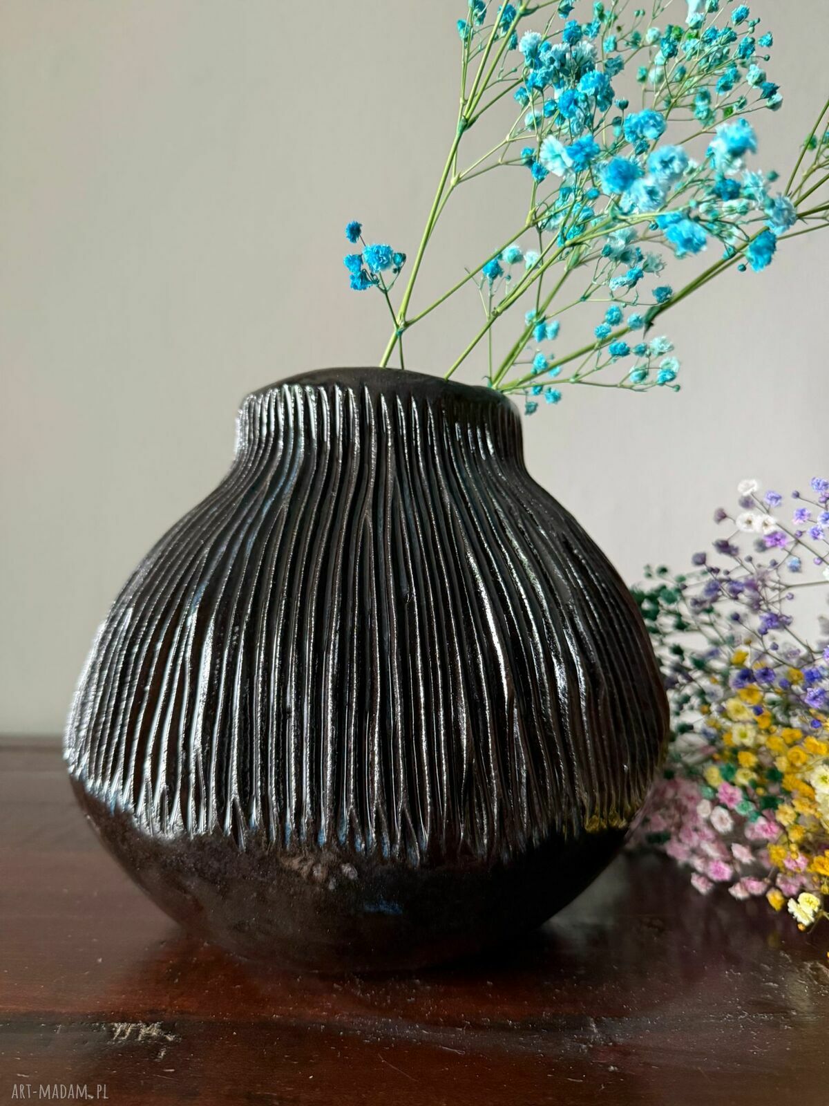 Wazon ceramiczny 'Deep Lines' - dekoracja handmade