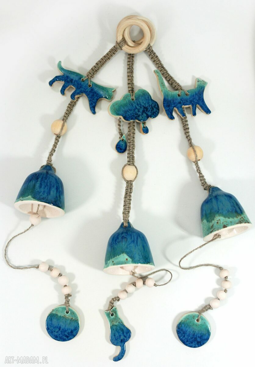 Dekoracja wisząca do sypialni - ceramiczny łapacz snów z kotkiem (boho)