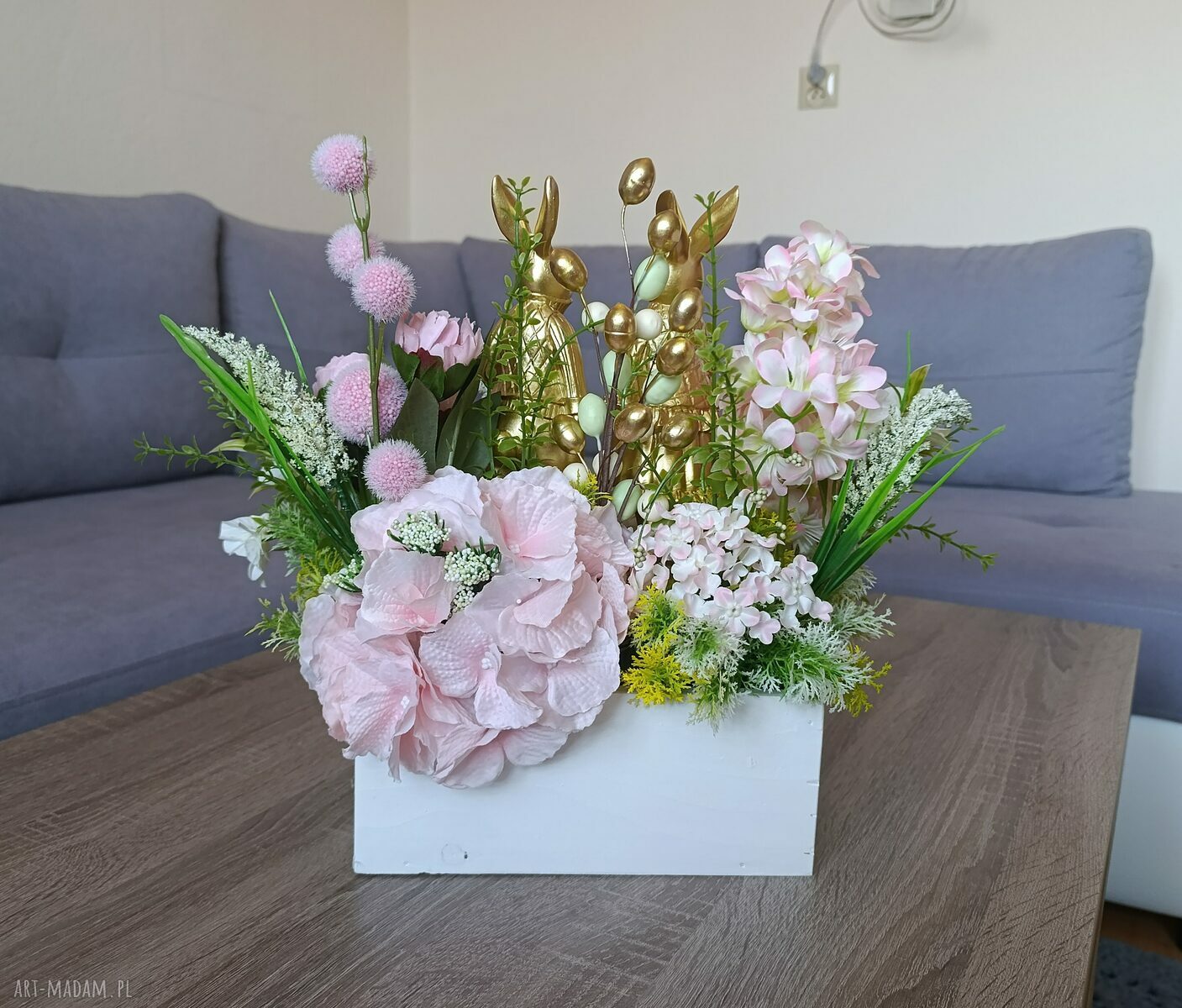 Stroik wielkanocny glamour z zającami na Wielkanoc i wiosnę