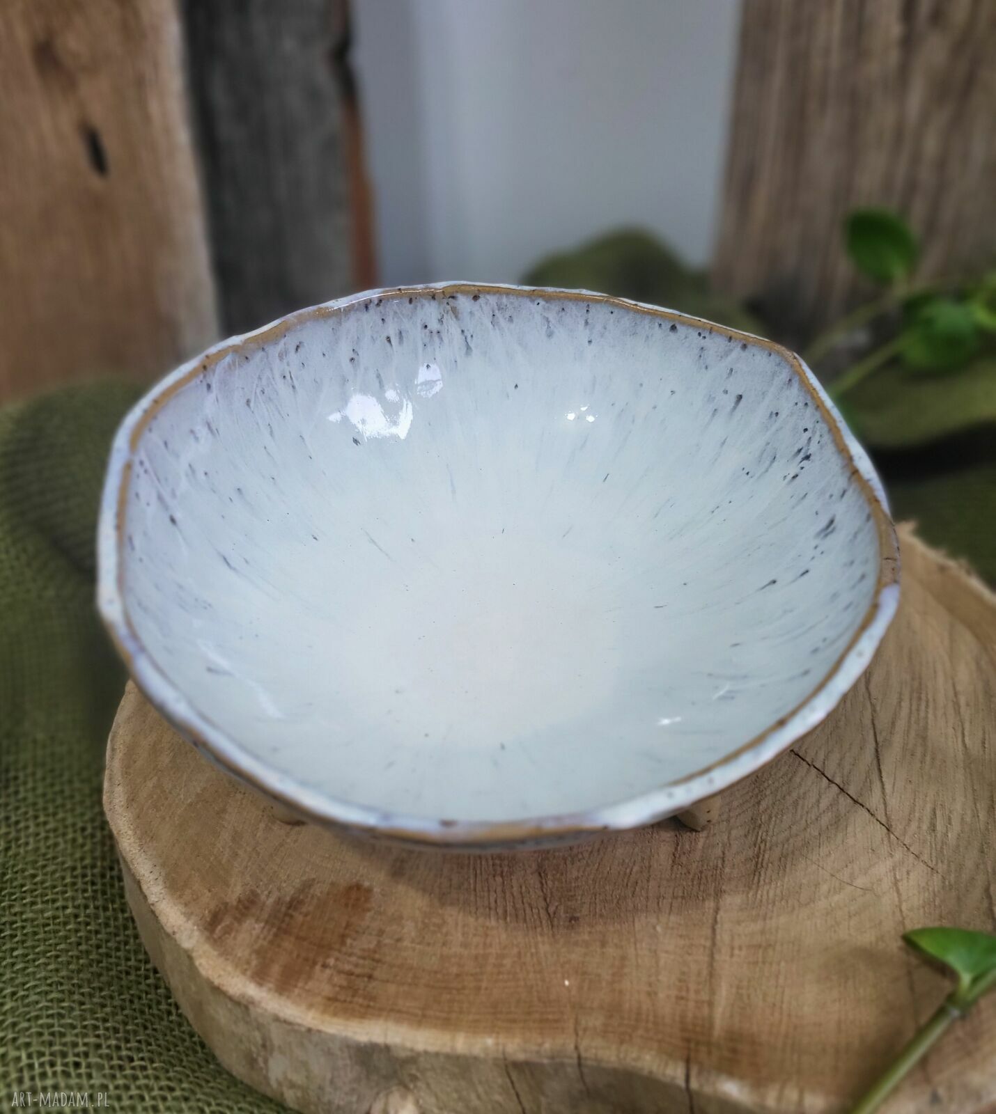 Dekoracyjna ceramiczna miseczka boho - ręcznie formowana