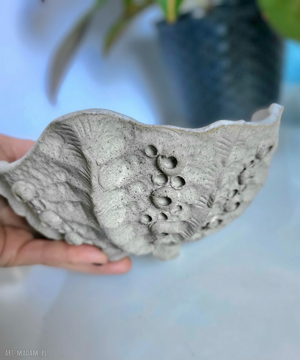 Dekoracyjna ceramiczna miska organiczna boho - unikat rękodzieło