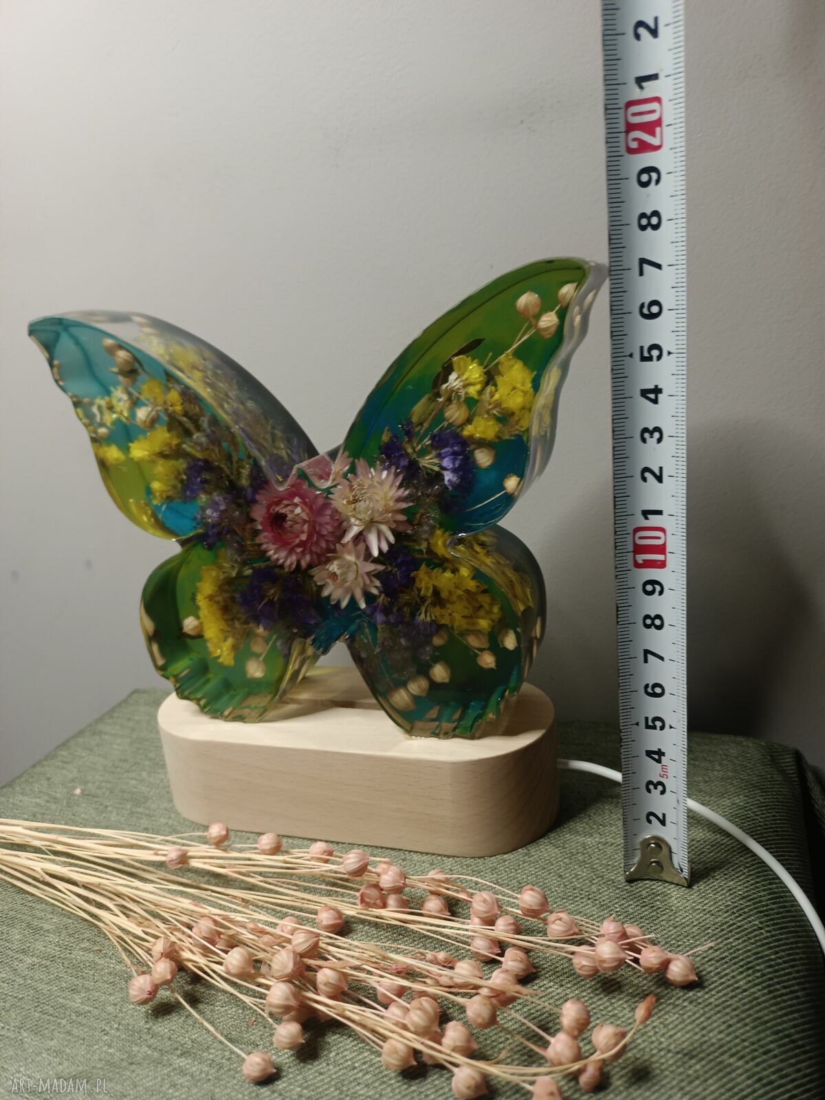 Lampka dekoracyjna motyl z suszonymi kwiatami - LED USB