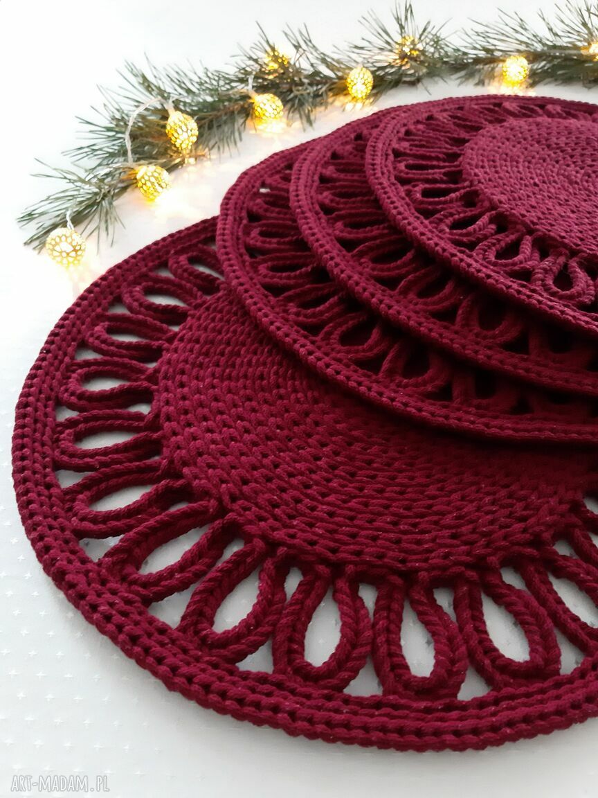Dekoracyjne podkładki pod talerze 37 cm - bordowe, ręcznie plecione