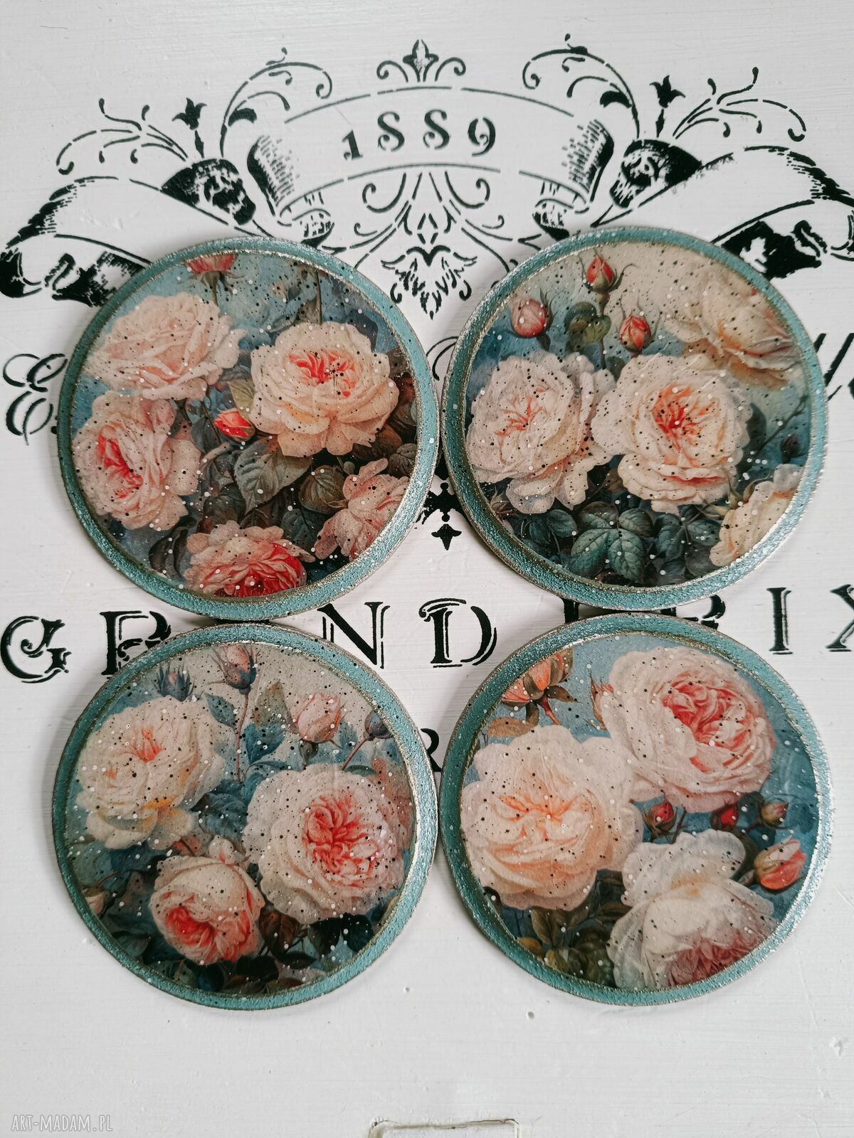 Dekoracyjne podkładki pod kubki z różami - decoupage shabby chic