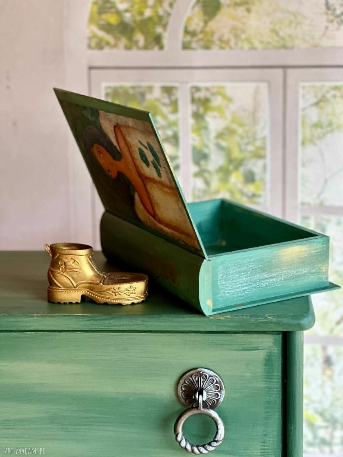 Drewniany kufer-książka z aniołem w stylu shabby chic - prezent dla niej