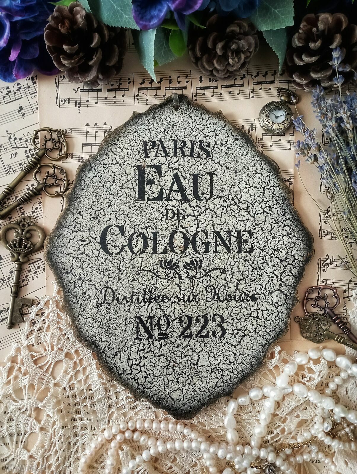 Dekoracyjny medalion z różami w stylu Prowansja - shabby chic vintage