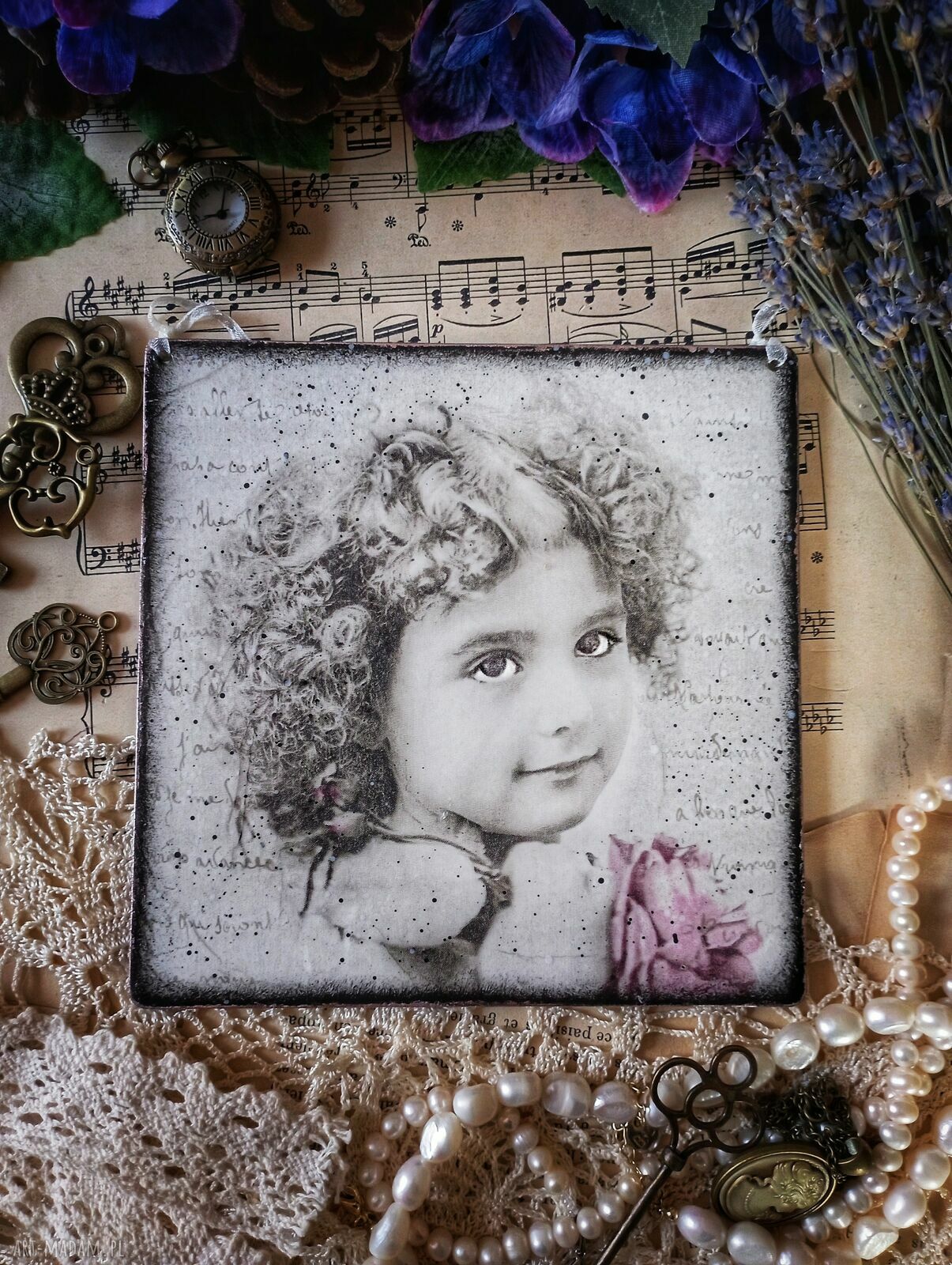 Dekoracyjny obrazek shabby chic z kwiatami - ręcznie robiony decoupage 15x15 cm