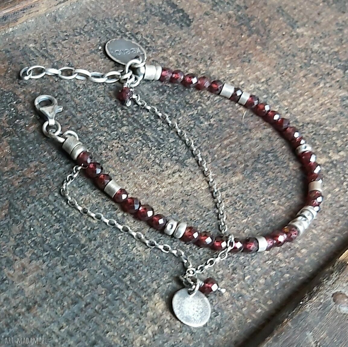 Delikatna bransoletka ze srebra i granatów hand made
