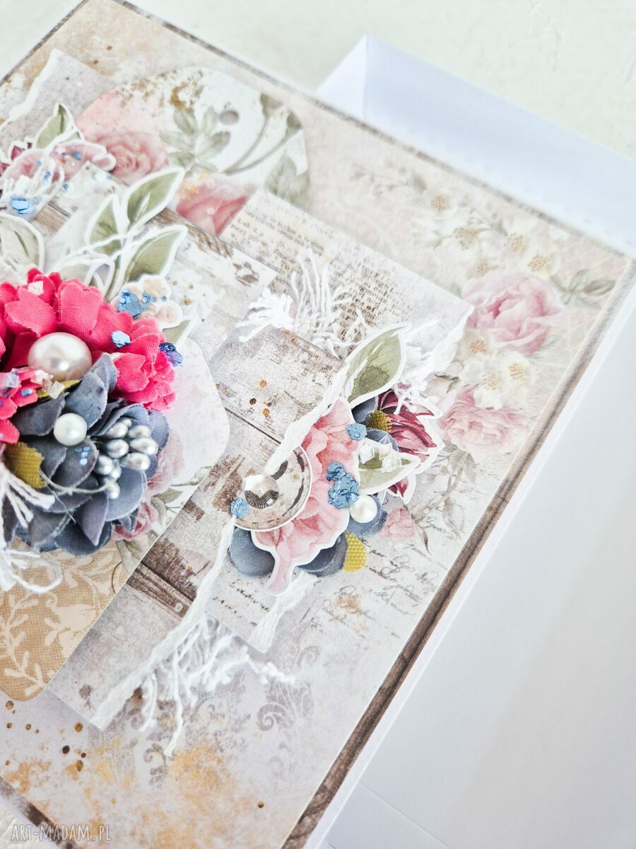 Delikatna kartka shabby chic w pudełku beż i pudrowy róż, ręcznie robiona