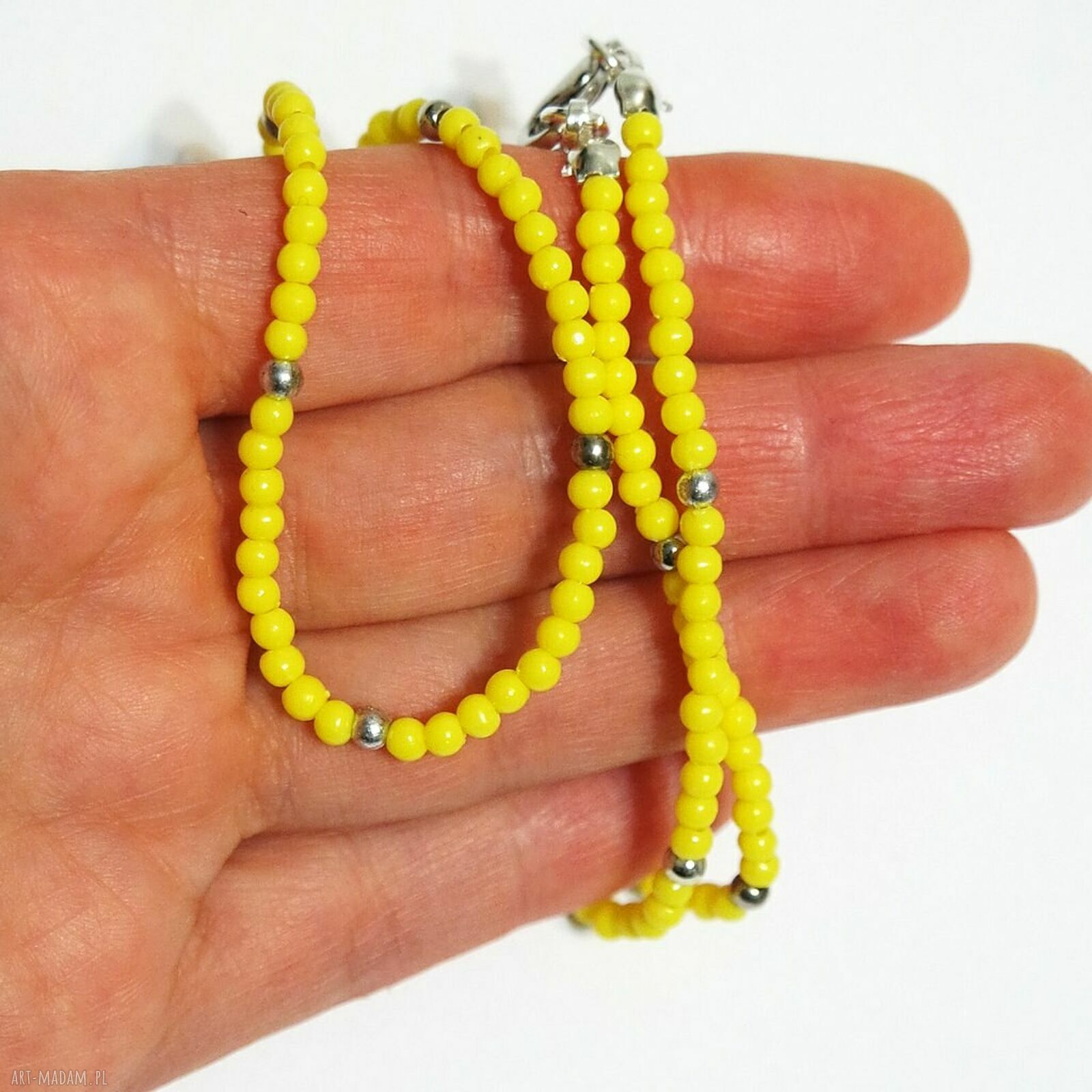 Delikatny żółty naszyjnik z koralików handmade