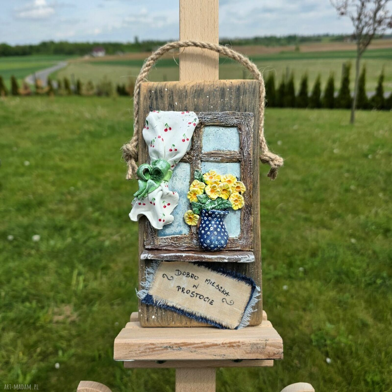 Deseczka dekoracyjna z sentencją 'Dobro mieszka w prostocie' - rustykalna handmade