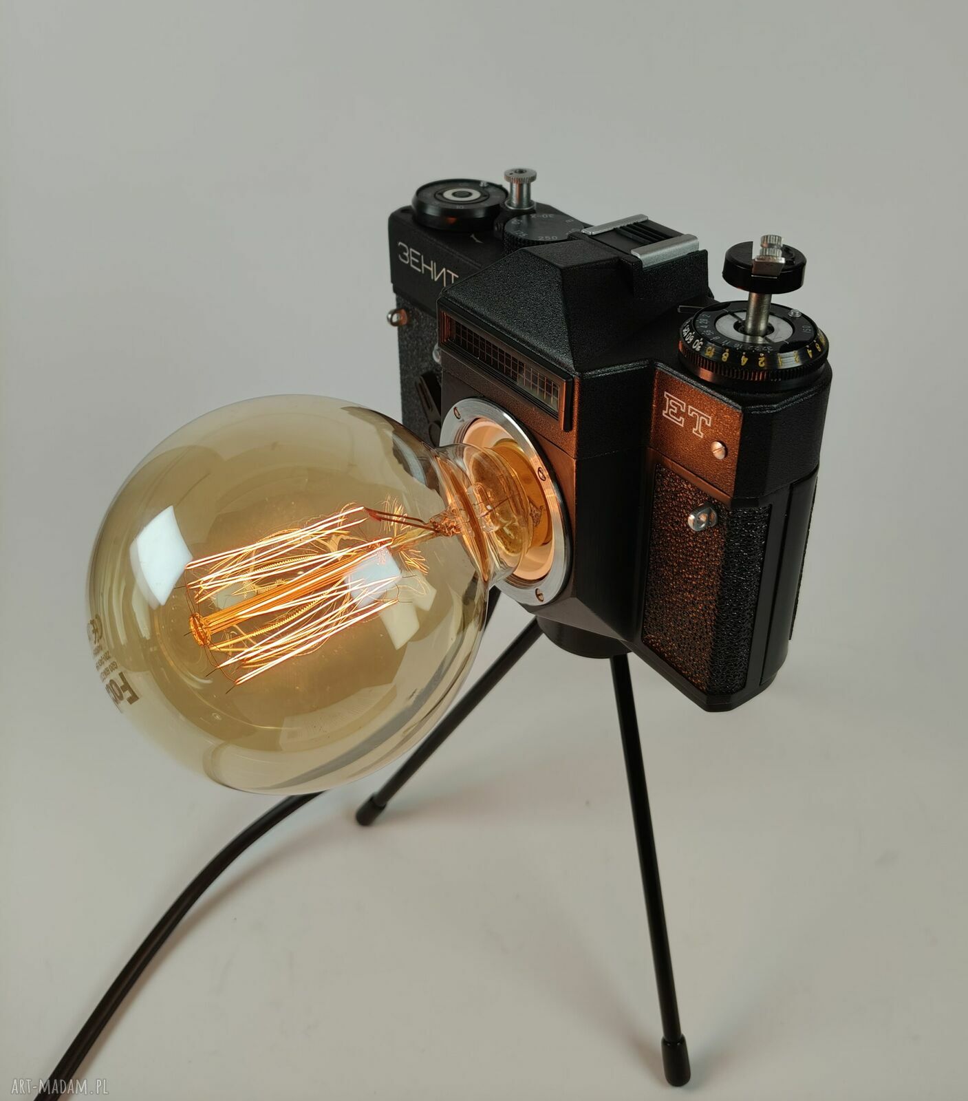 Lampka z aparatu fotograficznego - retro dekoracja vintage do biurka i na prezent