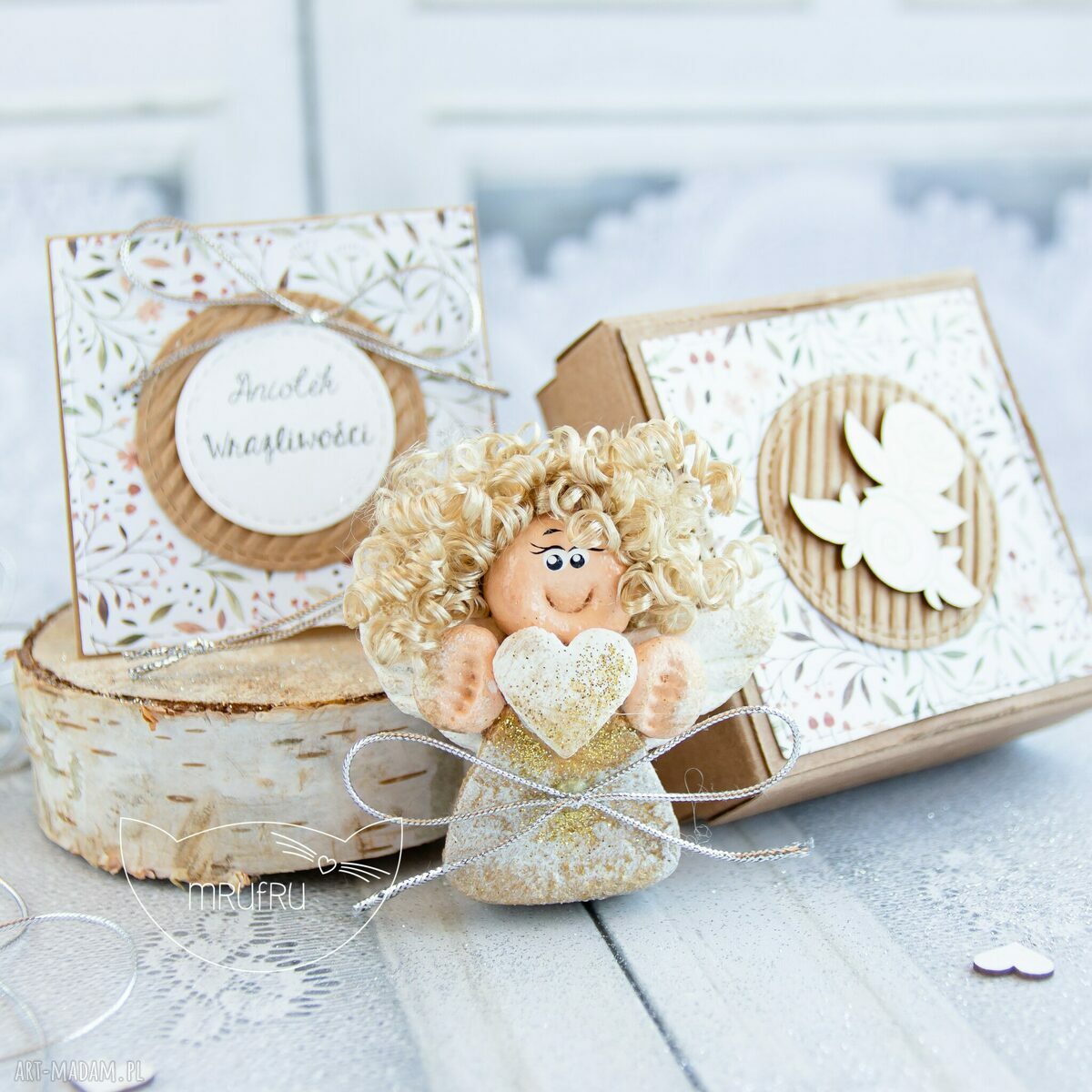 Aniołek wraŻliwoŚci personalizowana kartka pudełeczko dla mamy