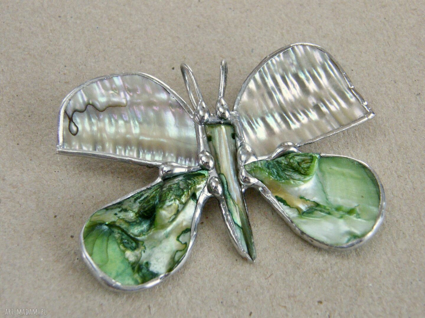 Duża broszka motyl z macicy perłowej (abalone) 2w1 wisior, technika Tiffaniego