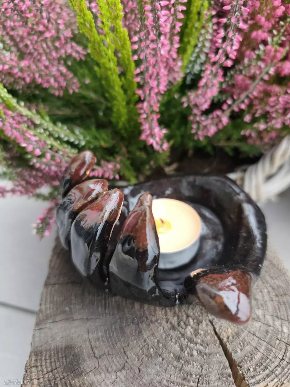 Ceramiczna dłoń - halloweenowa podstawka pod świecę