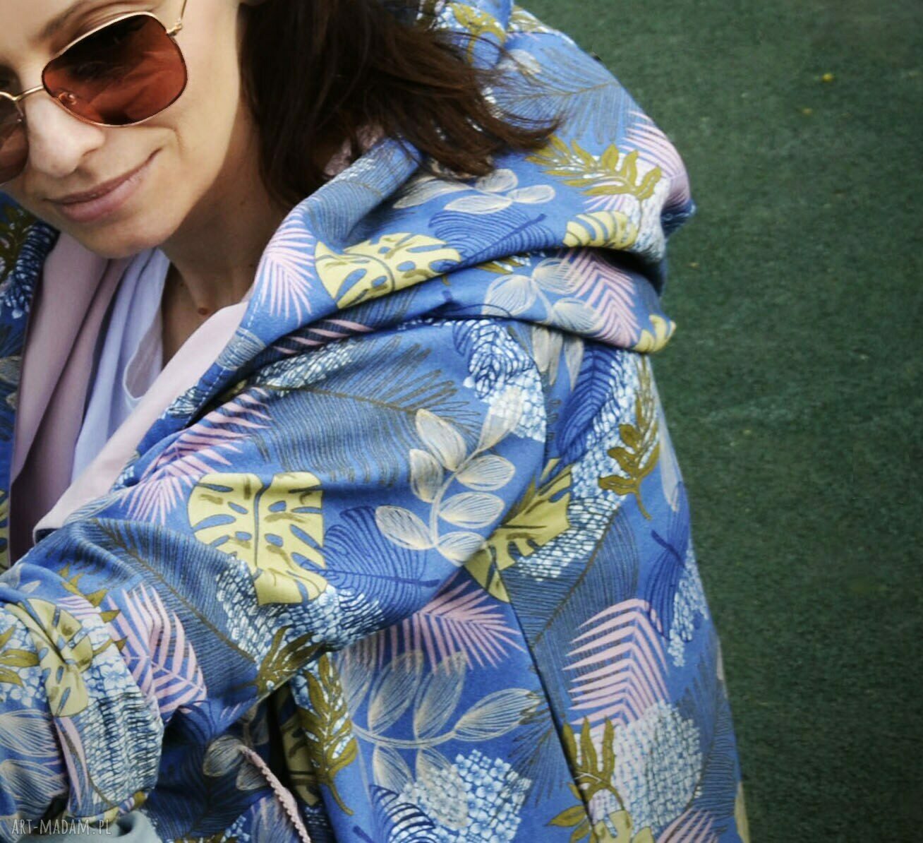 Długa bluza oversize w liście i kwiaty ogromny kaptur, kolorowa XL LATO