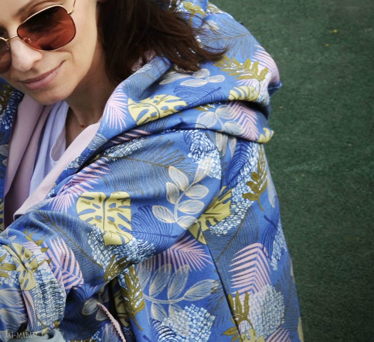 Długa bluza oversize w liście i kwiaty ogromny kaptur, kolorowa L LATO