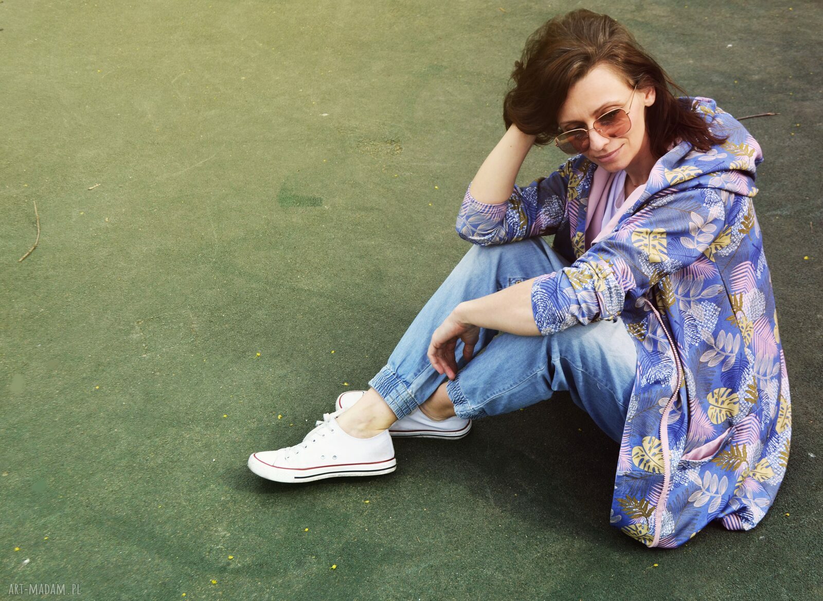 Długa bluza oversize w liscie i kwiaty ogromny kaptur, kolorowa M LATO