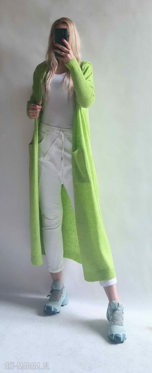 Limonkowy płaszczyk - długi sweter z kapturem oversize handmade Bellafeltro