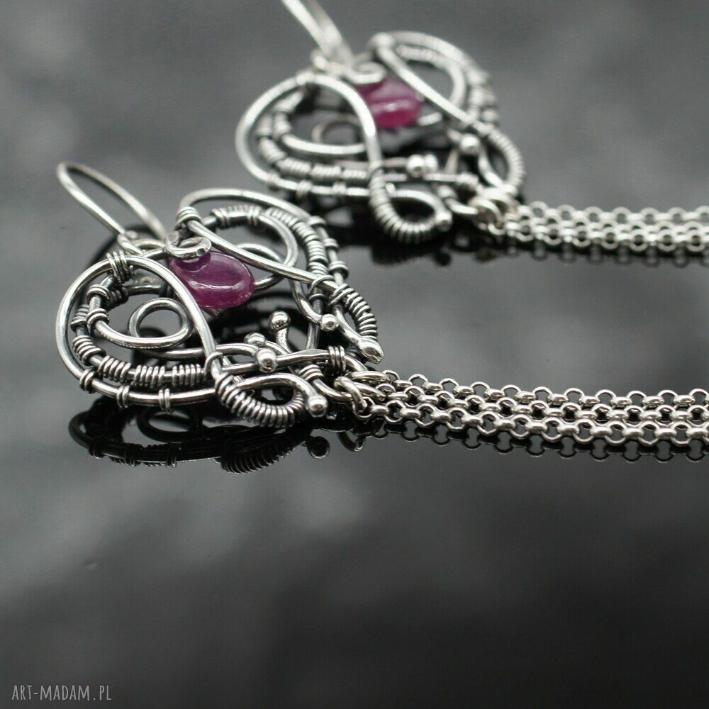 Długie kolczyki z rubinami i srebrnymi chwostami - wire wrapping