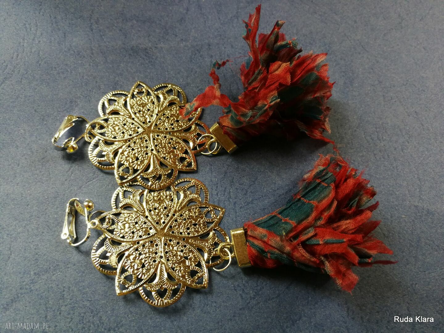 Długie wiszące klipsy folk srebrno-czerwono-niebieskie - lekkie handmade