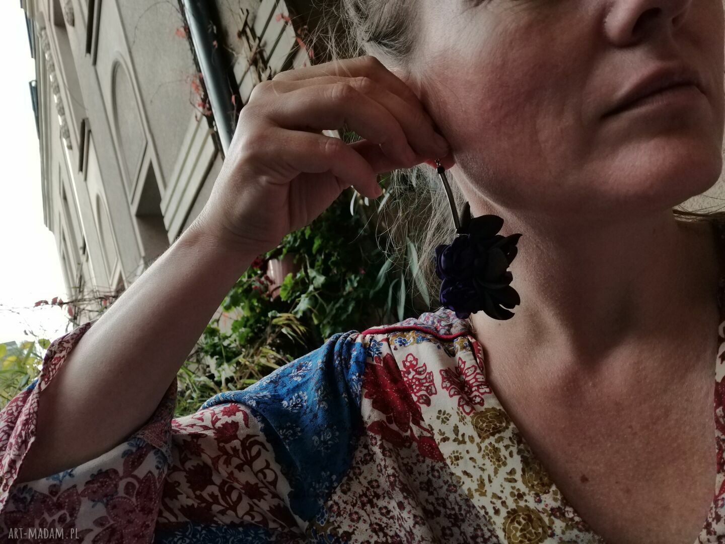 Kolczyki długie fiolet-brąz: lekkie frędzle boho
