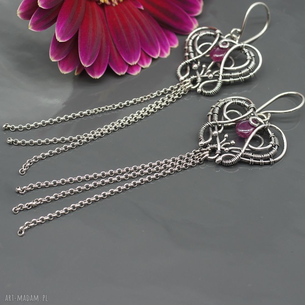 Długie kolczyki z rubinami i srebrnymi chwostami - wire wrapping