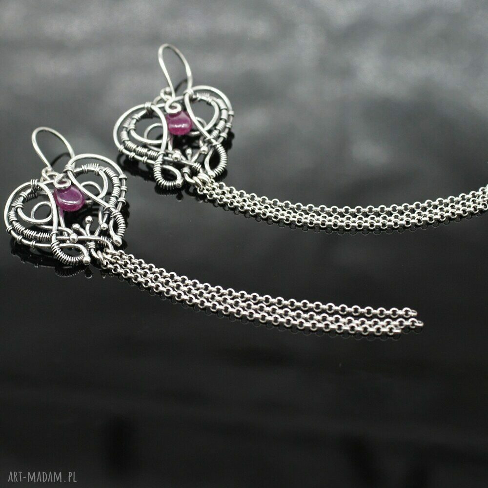 Długie kolczyki z rubinami i srebrnymi chwostami - wire wrapping
