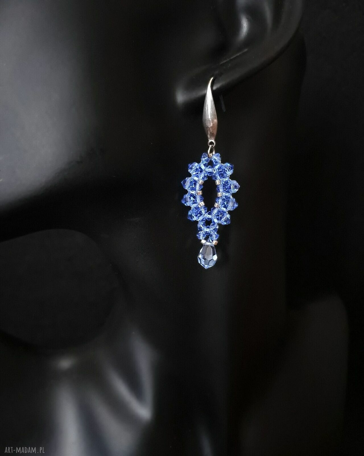 Długie wiszące kolczyki Sapphire Clarity z koralików i kryształków